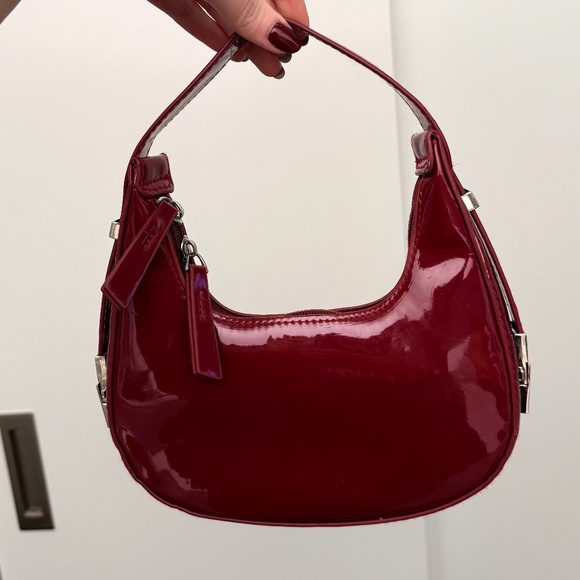 Glossy Red Shoulder Bag - Picture 1 of 4